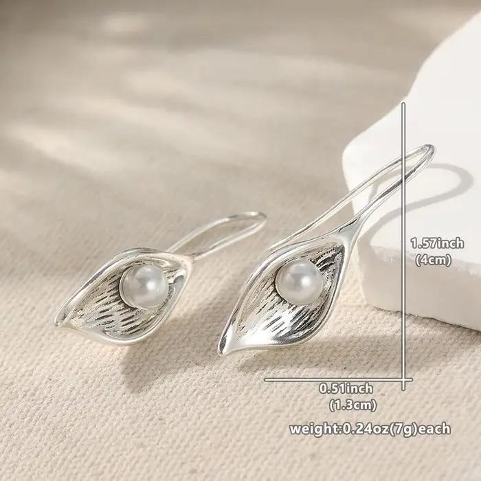 Boucles d'oreilles pendantes en feuille dorée avec imitation perle, style bohème chic, pour femmes, élégantes, luxueuses, pour banquets, anniversaires, accessoires de bijoux