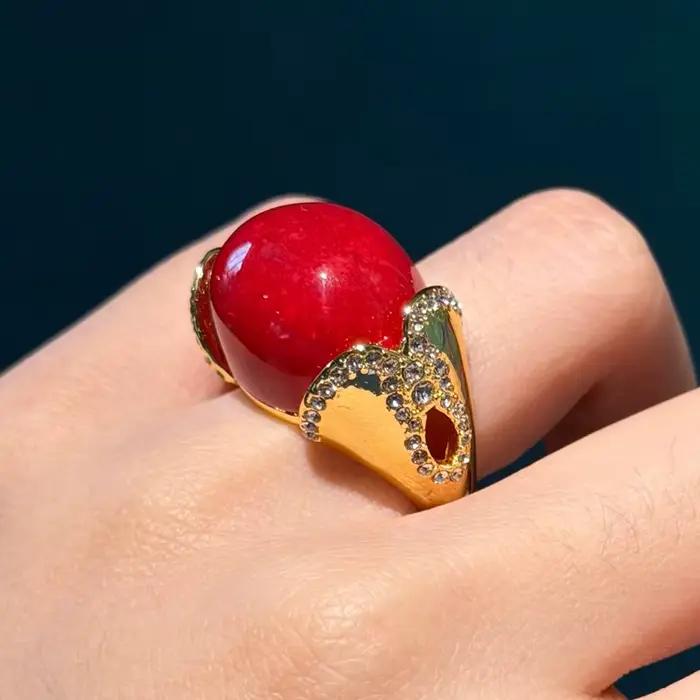 Bagues ovales vintage en agate rouge pour femme, bijoux de luxe Art Déco avec strass couleur or, marque de mode pour filles, cadeau de haute qualité pour fête