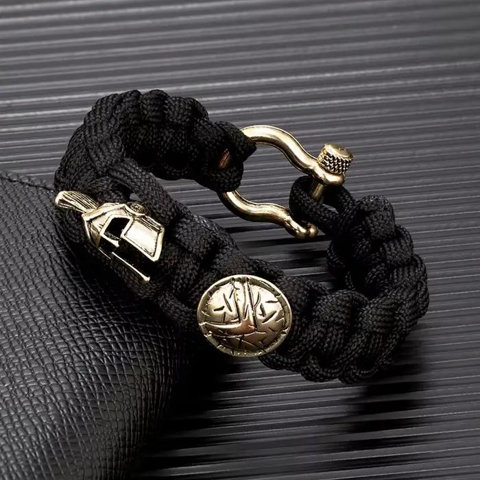 Bracelet de survie en fer à cheval style guerrier spartiate casque viking paracorde design créatif pour homme occasions spéciales et aventures