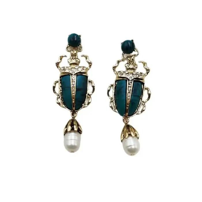 Boucles d'oreilles vintage grandes perles, design unique, accessoires de mode pour femmes d'âge mûr, élégance et style rétro