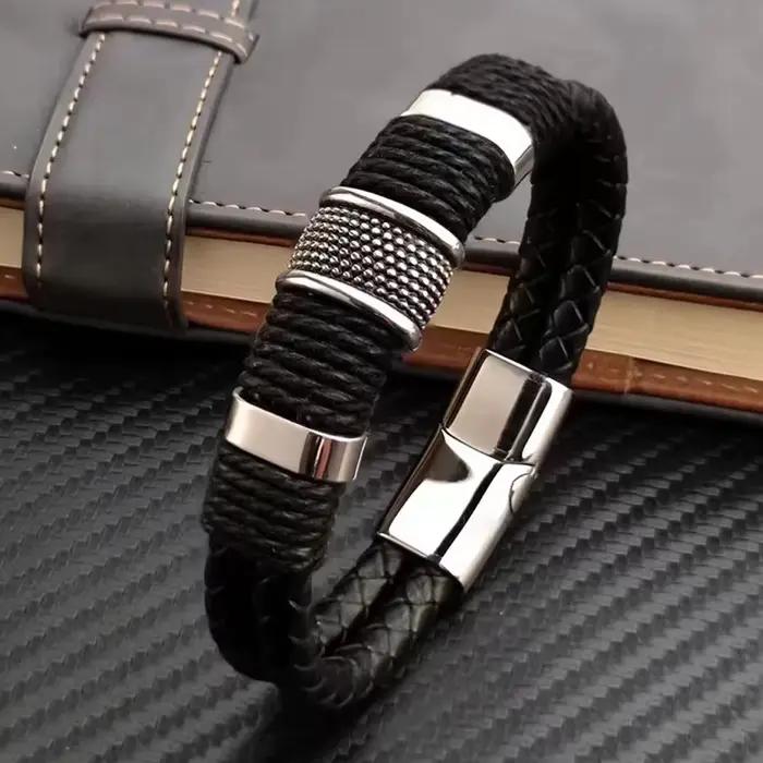 Bracelet à breloques vintage multicouche en cuir véritable marron pour femmes occasions formelles et cadeau spécial