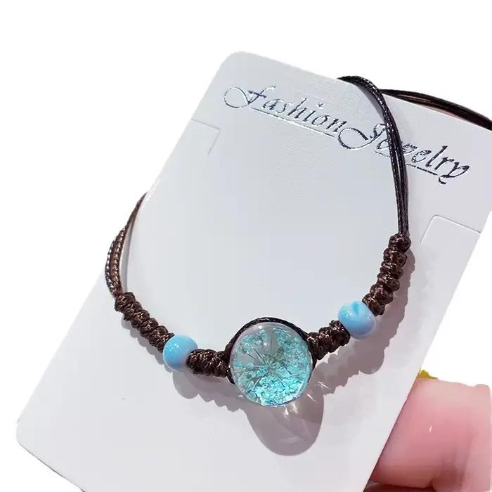 Bracelet floral tissé à la main, mignon, chic, bohème, unique pour femmes, bijou de poignet tendance et esthétique, idéal pour le quotidien, les fêtes, la plage et les vacances.