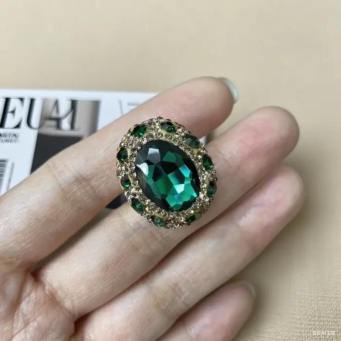 Bague en cristal vert pleine de diamants, bijoux de luxe légers de tempérament Noble, Design Vintage pour fête de mariage, bijoux haut de gamme