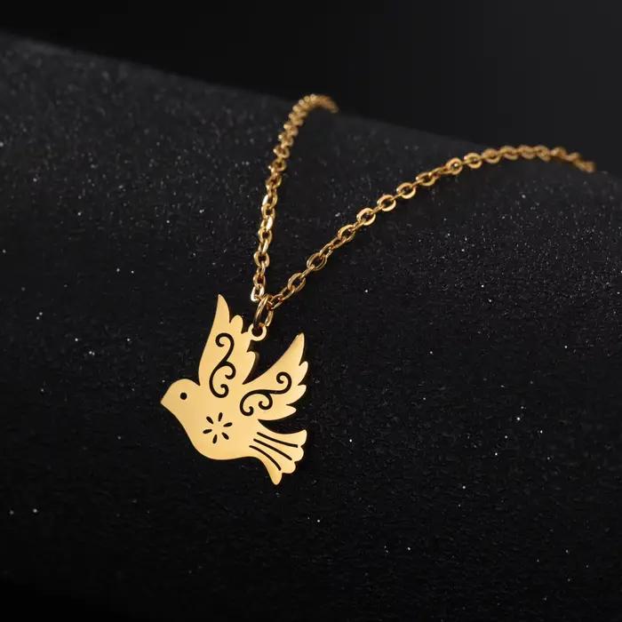 Skyrim Collier pendentif pigeon colombe de la paix en acier inoxydable pour femmes et filles, bijoux de cou oiseau mignon, cadeau d'anniversaire, document doré
