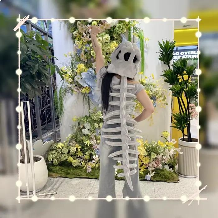 Oreiller couvre-chef squelette de dinosaure, pour fêtes de Noël, idéal pour les costumes de cosplay de fête et les oreillers Dino pour salon de canapé