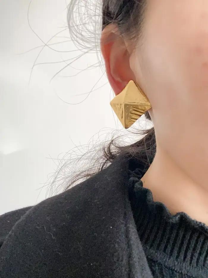 Boucles d'oreilles clips géométriques rétro en laiton plaqué or pour femme, bijoux de luxe tendance, par un créateur de mode