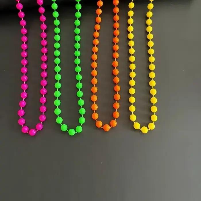 Nouvel ensemble collier et bracelet néon fluorescent, breloques, pour fête sous lumière noire, cadeaux pour enfants, décoration d'anniversaire lumineuse, accessoire photo