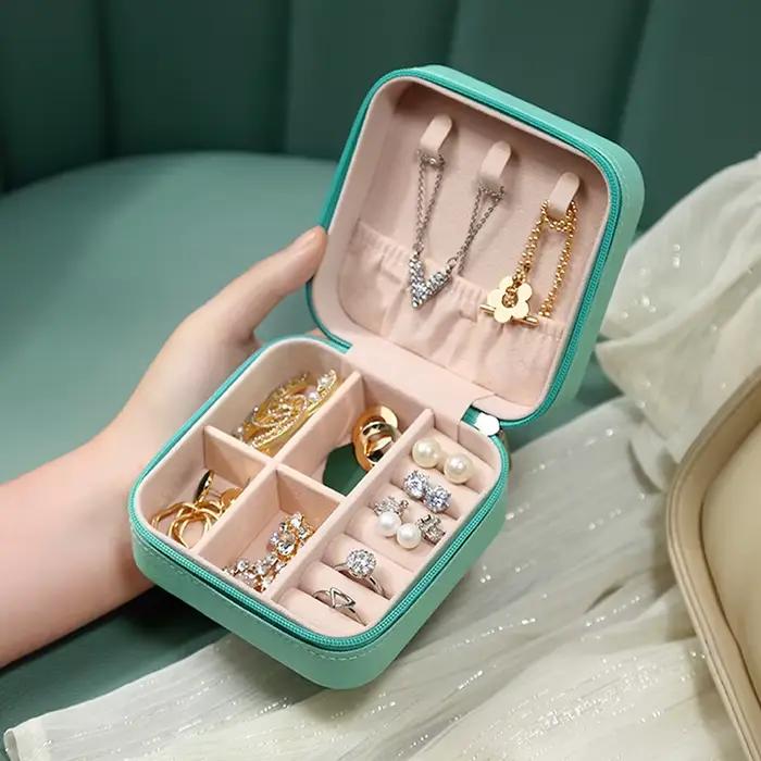 Boîte de rangement portable pour boucles d'oreilles et matiques, étui à bijoux, présentoir de voyage, boîte d'évaluation