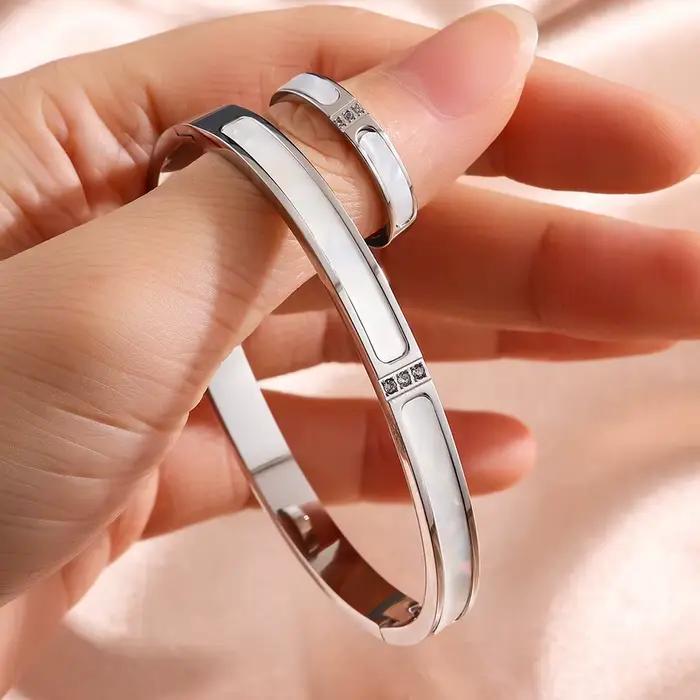 Ensemble de bracelets et bagues en acier inoxydable pour femmes, bijoux à la mode au Design Simple pour fêtes et Banquets