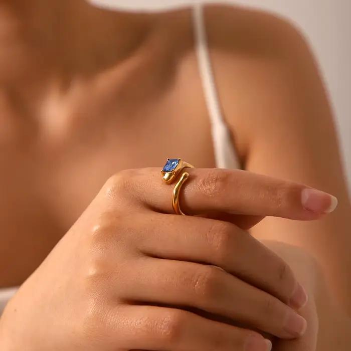 Huang Chao – bague plaquée or 18 carats incrustée de Zircon bleu, en acier inoxydable, bijoux de doigt, accessoires de Banquet pour femmes