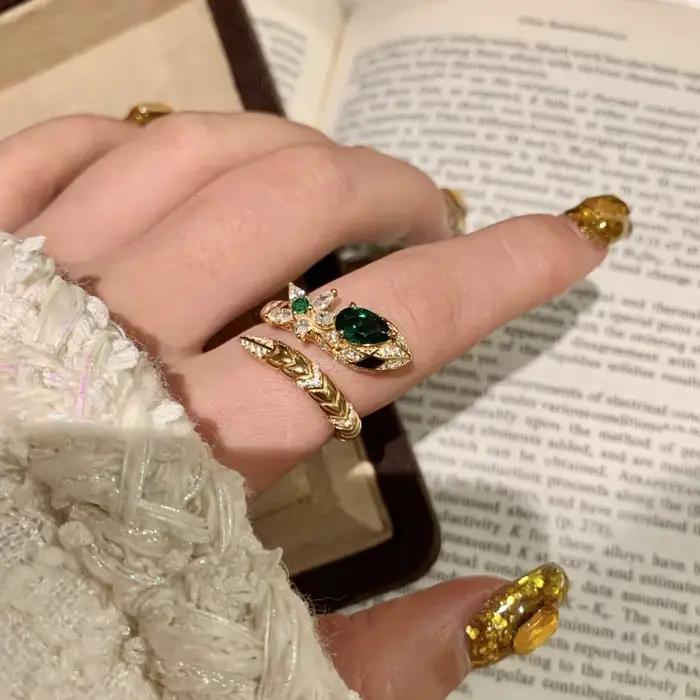 Foydjew – bijoux Vintage, Design serpent, bagues de couleur or incrustées de Zircon vert, anneau ouvert réglable pour femmes