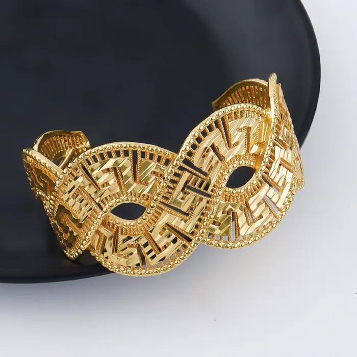 Ensemble de bijoux de luxe plaqué or pour femmes, collier, boucles d'oreilles, bracelet, bague, plaqué or 18 carats, bijoux de Dubaï pour femmes, cadeaux exquis