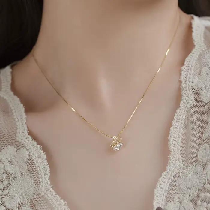 Collier pendentif petit cygne incrusté de diamants, personnalisé, à la mode, pour fête de mariage, clavicule pour dames, bijoux de vacances, cadeau