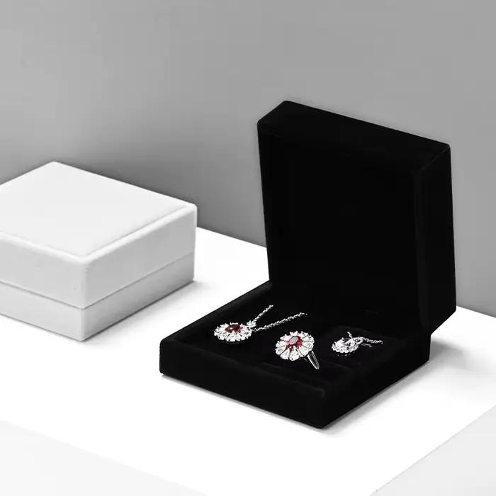 Oirlv boîte à bijoux en velours Portable boîte à bagues collier pendentif boîte de rangement accessoires de bijoux boîte-cadeau de mariage organisateur de bijoux