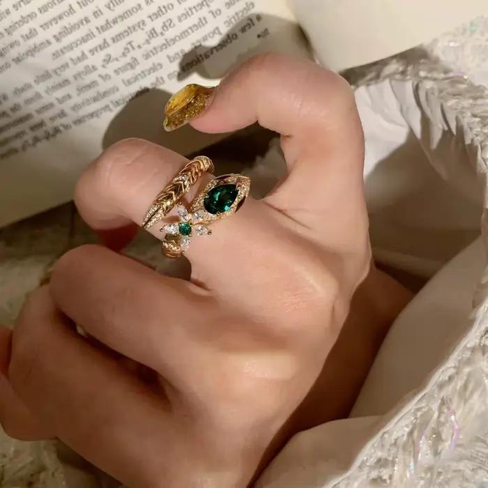 Foydjew – bijoux Vintage, Design serpent, bagues de couleur or incrustées de Zircon vert, anneau ouvert réglable pour femmes