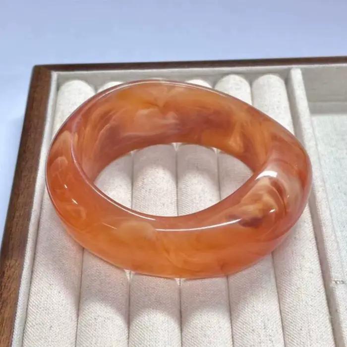 Bracelets en acrylique à motif géométrique pour femmes et filles, bracelets larges en résine, bijoux