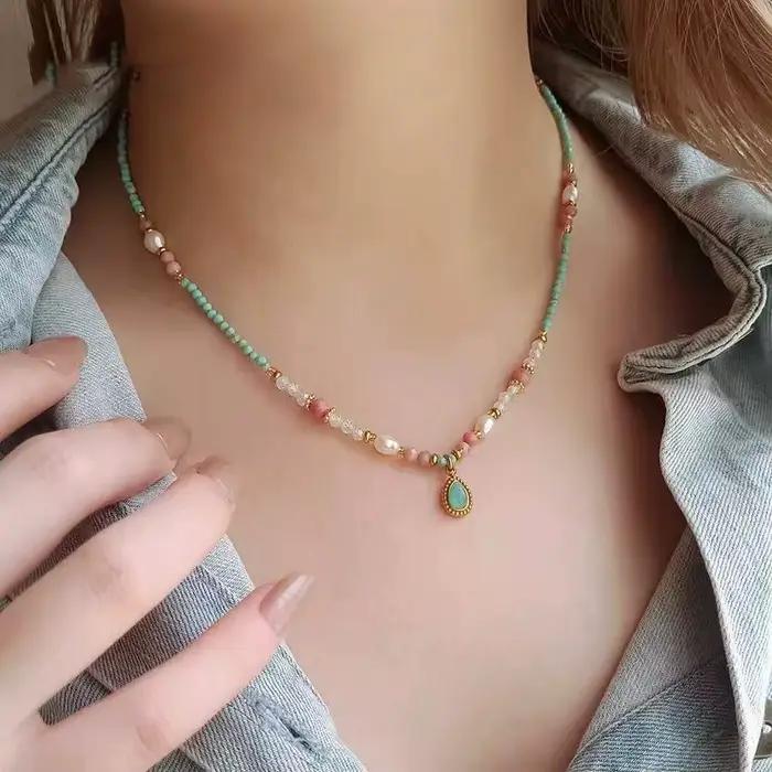 Chaîne de perles en pierre naturelle, pendentif gouttelette d'eau, bijoux à la mode pour femmes, accessoires de chaîne de clavicule Sexy, 2025