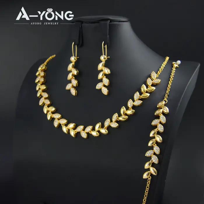 Nigeria Noble ensemble de bijoux de mariage de mariée plaqué or 21 carats italien élégant feuille collier Bracelet boucles d'oreilles bijoux en or brésilien