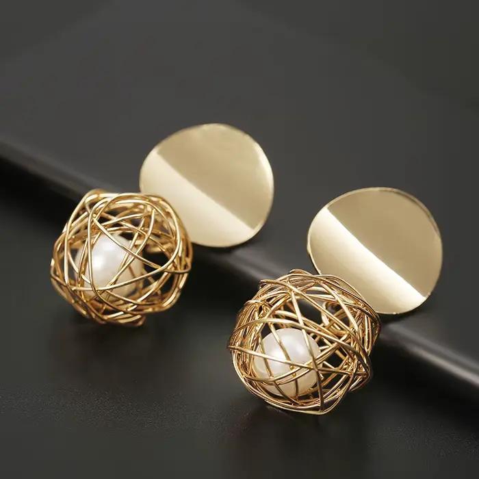 Boucles d'oreilles de luxe en métal doré pour femmes, grand cercle rond tendance, bijoux Vintage de personnalité de fête, 2025