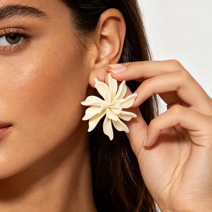 Boucles d'oreilles multicouches en résine tressée à motif floral 3D exagéré, nouveau style d'été, grandes fleurs, bijoux d'oreille tendance, style décontracté