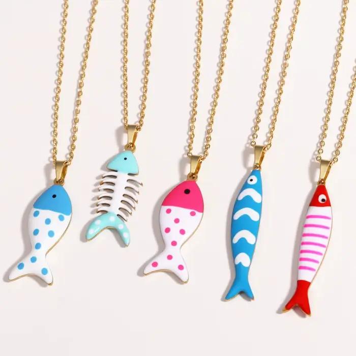 Colliers imperméables avec pendentif poisson en émail coloré pour femmes et filles, jolis bijoux de plage d'été en acier inoxydable couleur or