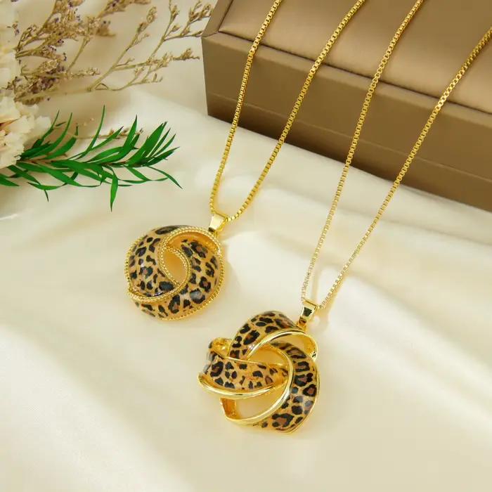 Ensemble de bijoux léopard de haute qualité, collier, bracelet et boucles d'oreilles exquis en or 14 carats, style italien, pour femmes européennes, idéal pour les événements, les fêtes, les bijoux ba