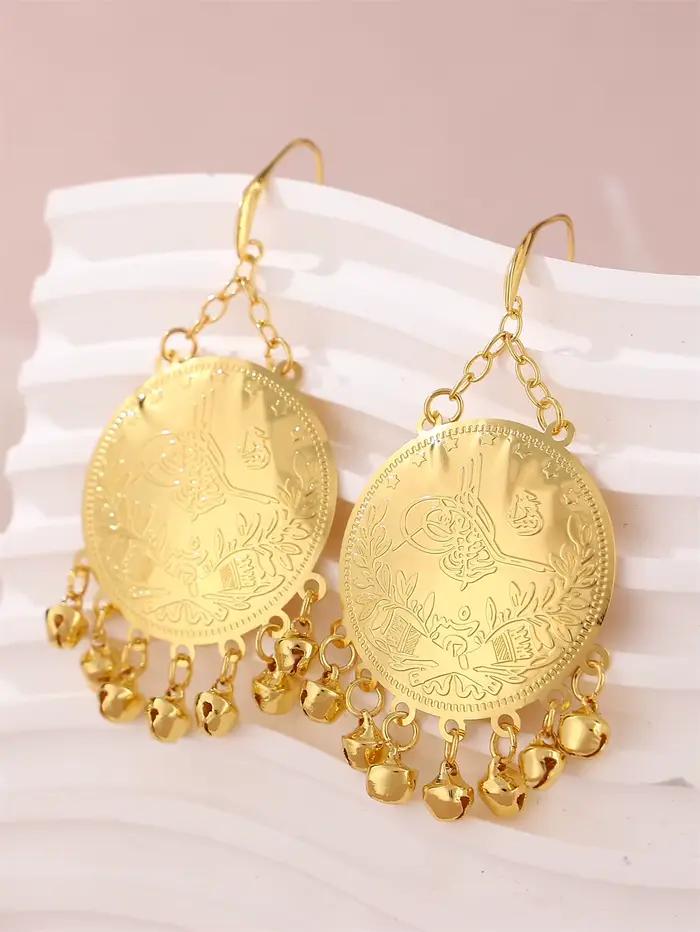 1 paire de boucles d'oreilles luxueuses pour femmes, en forme de pièce de monnaie avec motifs ottomans turcs gravés, associées à de petits pendentifs clochettes, bijoux pour femmes à porter lors de fe