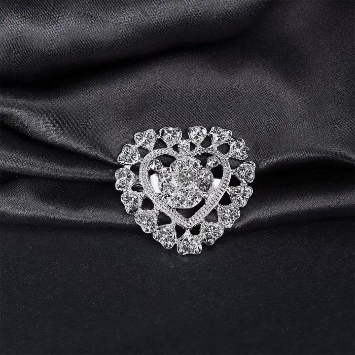 Broches rondes en strass brillant pour femmes, couleur argent, cœur en cristal, flocon de neige, Badge à revers, bijoux de mariage élégants