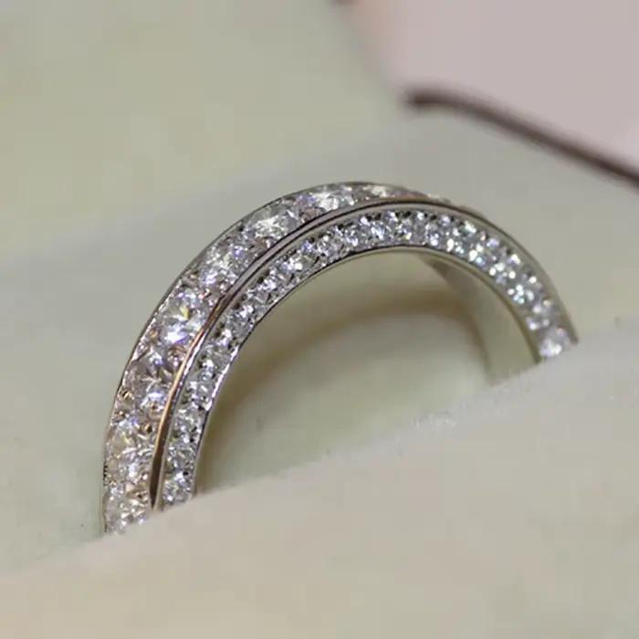 Alliance de mariage pour femme sertie de zircone cubique claire élégante cadeau pour Saint Valentin occasions spéciales