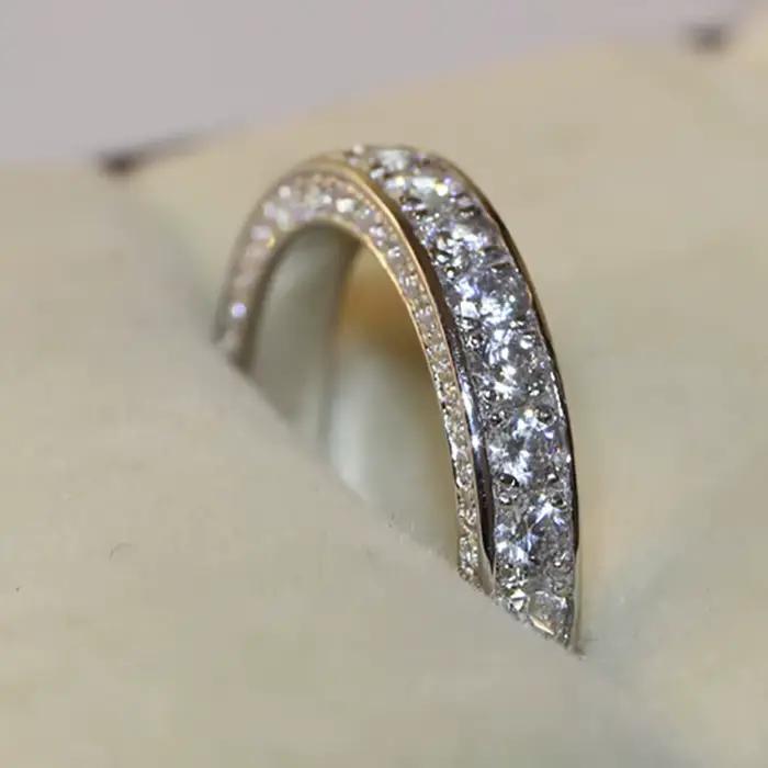 Alliance de mariage pour femme sertie de zircone cubique claire élégante cadeau pour Saint Valentin occasions spéciales