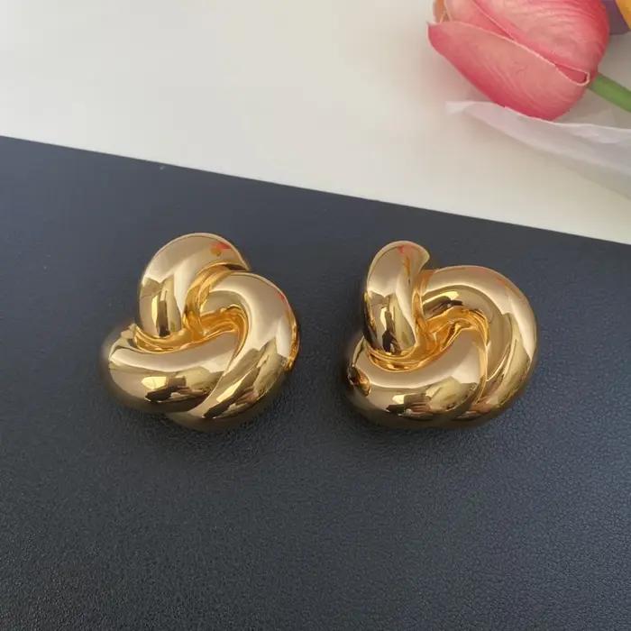 Boucles d'oreilles européennes et américaines, clips d'oreille torsadés exagérés vintage