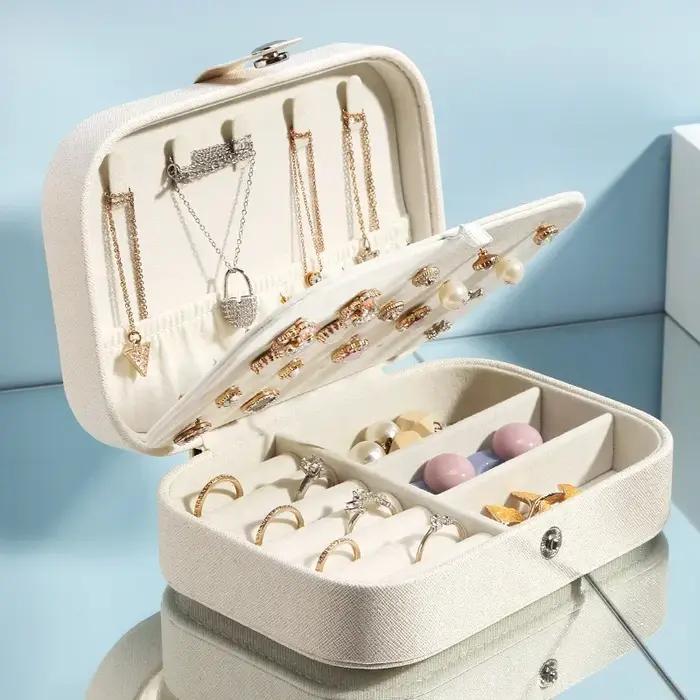 Boîte à bijoux portable en cuir pour bijouterie voyage organisation bijoux présentoir de bijoux pour femmes occasions spéciales
