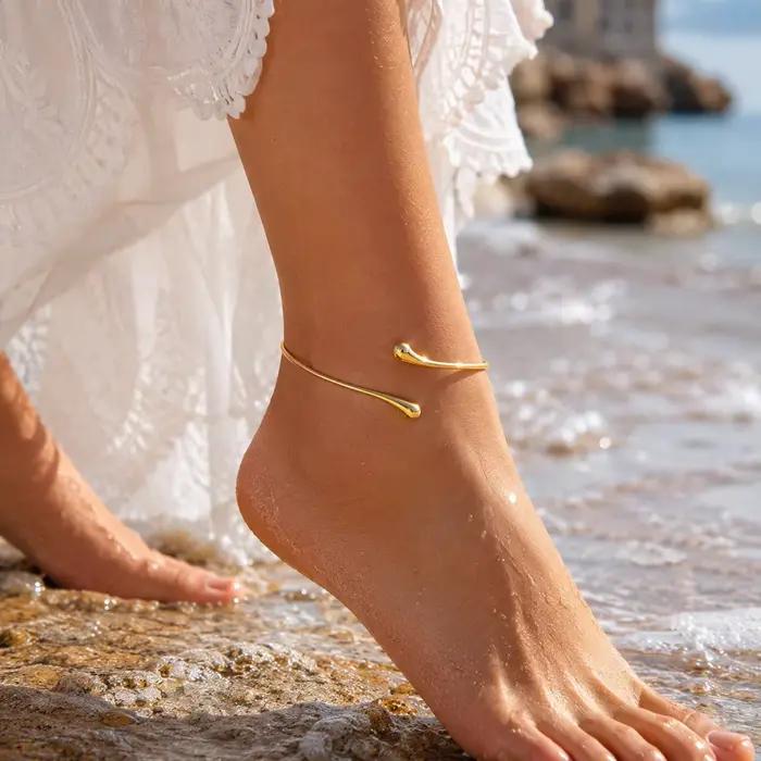 Bracelets de cheville plaqués or exquis pour femmes