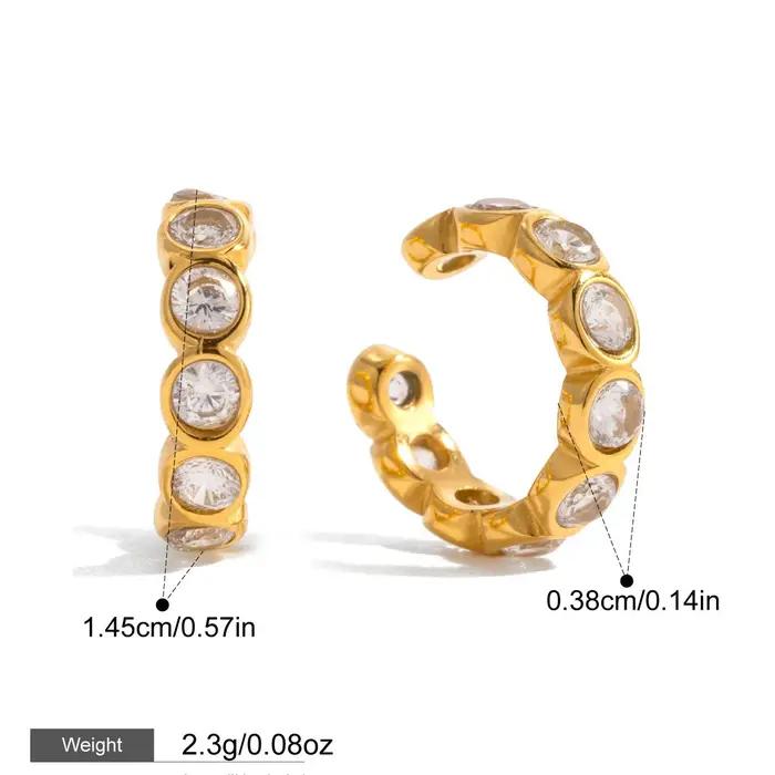 Boucles d'oreilles pendantes Yori populaires en zircon cubique brillant