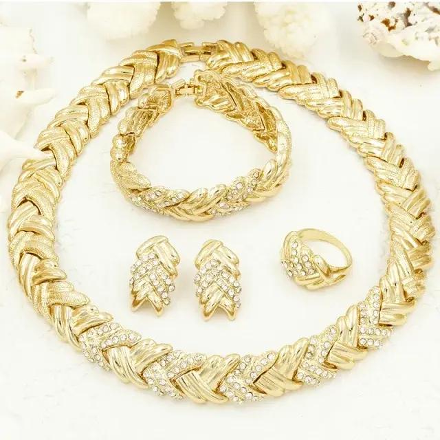Mode mariée dubaï couleur or ensembles de bijoux pour femmes Costume collier boucles d'oreilles mariage nigérian
