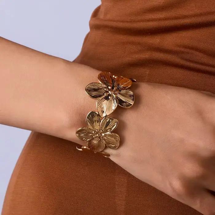 Bracelet manchette fleur vintage tendance pour femme