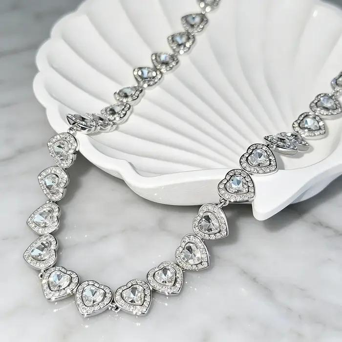 Ensemble de bijoux élégant en pierres précieuses pour femmes occasions spéciales mariage soirées