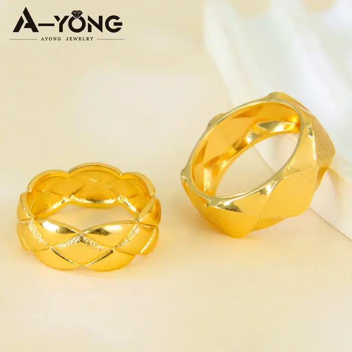 Bague de cocktail vintage marocaine plaquée or 24 carats sertie de zirconium blanc élégante à offrir pour femme occasions spéciales