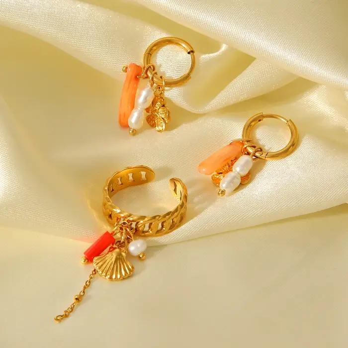 Ensemble de boucles d'oreilles et bagues en perles florales