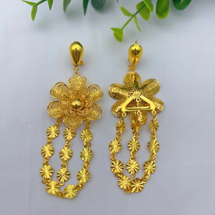 Parure de luxe éthiopienne avec collier long à fleurs et boucles d'oreilles pour mariée