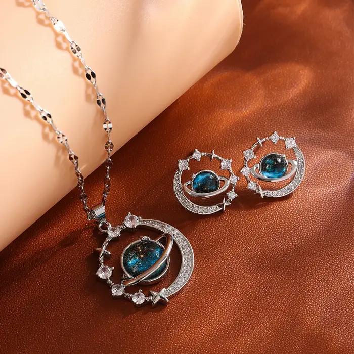 Collier de la série Star Series en acier au titane pour femme