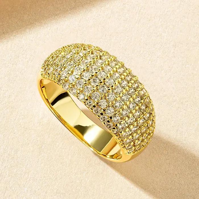 Bague de fête vintage plaquée or 14K sertie de zirconium blanc élégante pour femmes et hommes occasions spéciales anniversaires cérémonies de remises de diplômes soirées de gala voyages moments importants