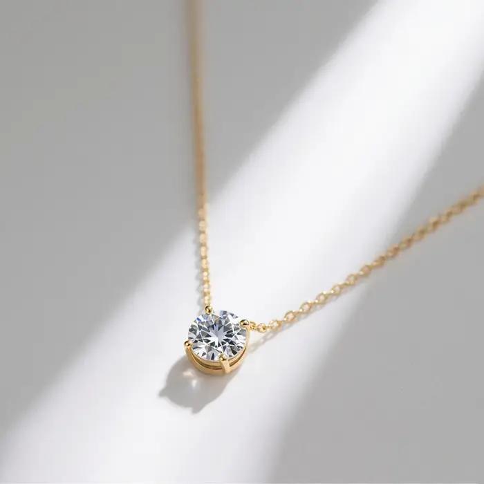 Collier en argent Sterling 925 avec pendentif en Moissanite véritable, classique pour femmes, accessoires de bijoux de mariage exquis, cadeaux à la mode