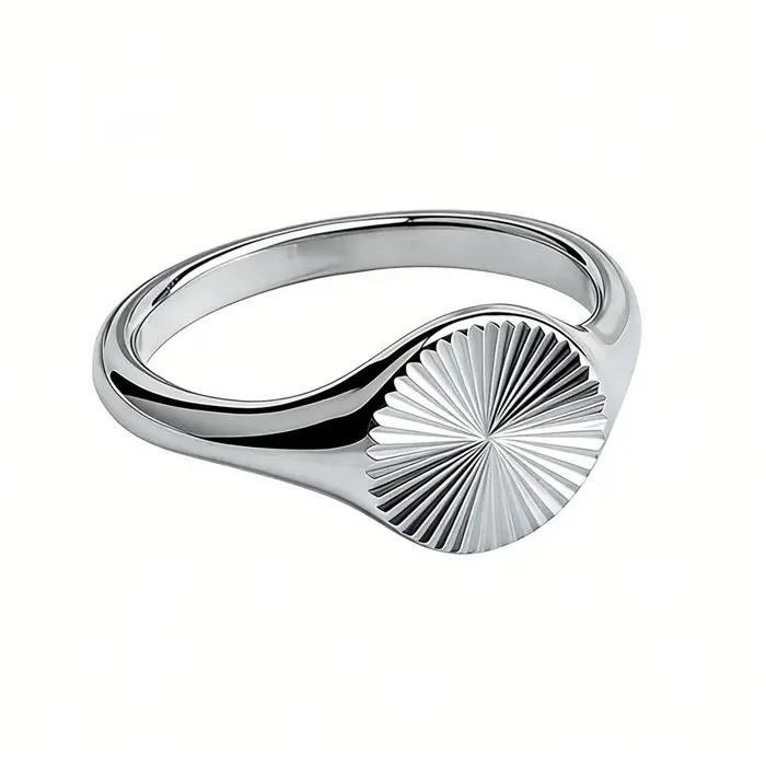Bague signet style INS à texture soleil éclatant, en acier inoxydable plaqué or 18 carats, tailles 5 6 7 8, bague minimaliste empilable pour usage quotidien