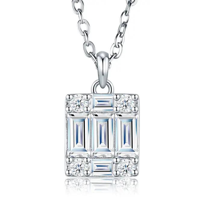 Collier en moissanite taille émeraude Pretty Beauty pour femme, en argent 925, pendentif géométrique