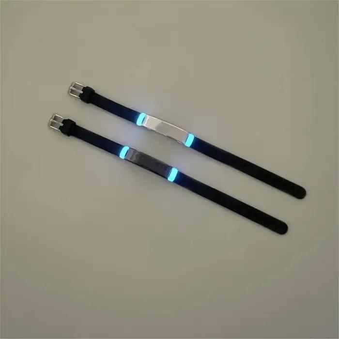 Bracelet croix chrétienne qui brille dans le noir pour femmes et hommes