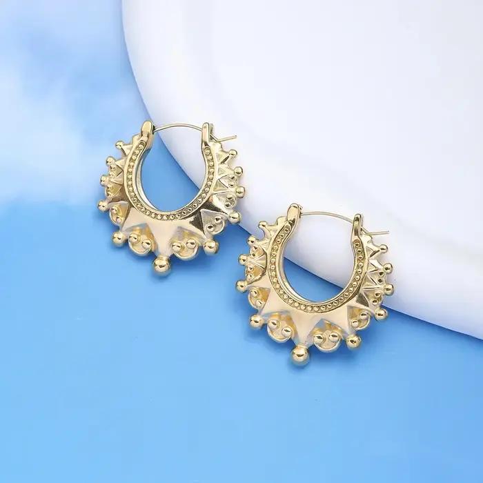 Boucles d'oreilles victoriennes élégantes en acier inoxydable bohème rétro pour femmes grandes occasions festives et quotidiennes