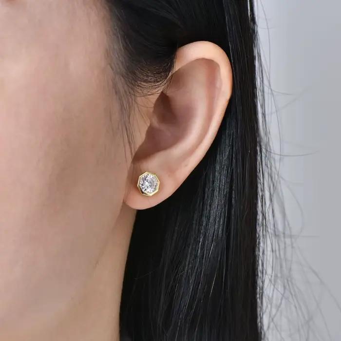 Boucles d'oreilles en argent sterling 925 serties de moissanite blanche pour femmes et hommes occasion spéciale anniversaire elegance classique