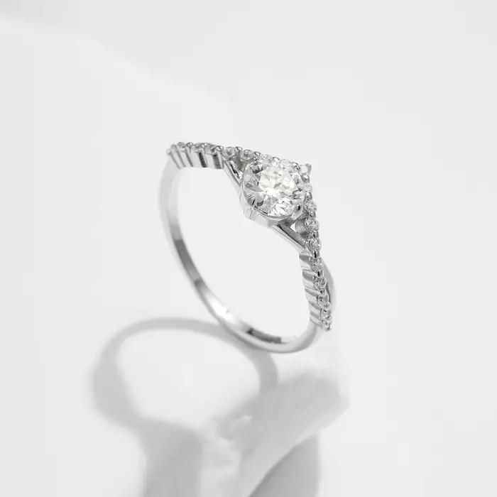 MODIAN couronne D couleur Moissanite bague délicate laboratoire diamant