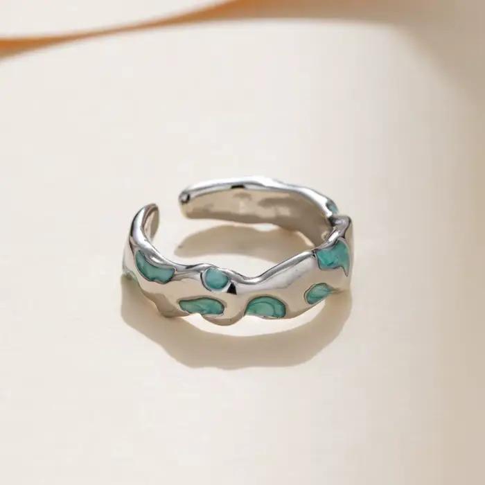 Bague ouverte argentée style bohème avec incrustation émail turquoise ajustable pour femme idéale pour le quotidien et les occasions spéciales